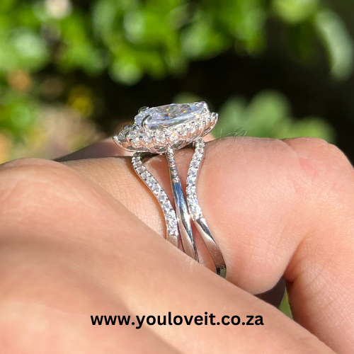 YouLoveIt - Engagement & Wedding Rings