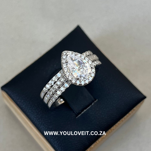 YouLoveIt - Engagement & Wedding Rings
