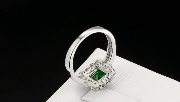 The 18K GP Emerald Green Engagement Ring - Image 3