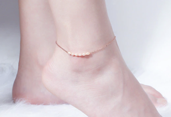 The Sterling Silver Rose Gold Pink Pearl Anklet - Image 3