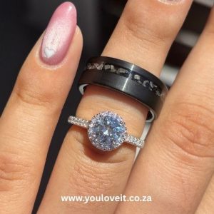 The Sterling Silver 1.30 ct Round Cut & 8mm Black Meteorite Chip Wedding Ring Set