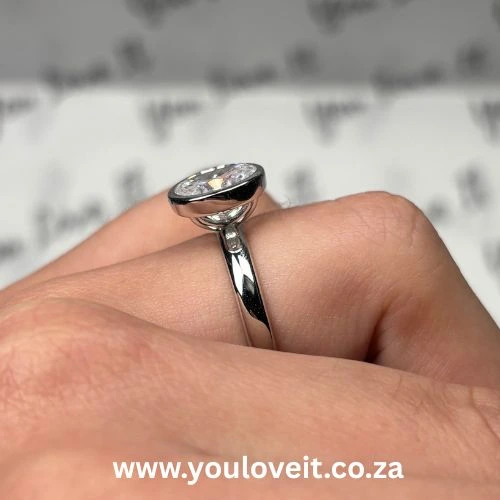 Sterling Silver Oval Cut 3.00 ct Bezel-Set Engagement Ring